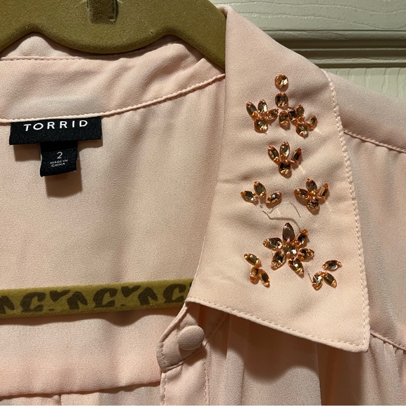 Lot of Lane Bryant, Torrid and Eloquii Tops - Picture 8 of 9